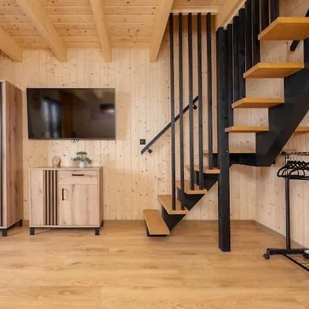 بيت للعطل Large Home, Swimming Pool, Sauna, Jacuzzi *