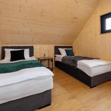 Large Home, Swimming Pool, Sauna, Jacuzzi * Kopań