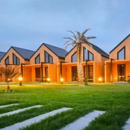 Large Home, Swimming Pool, Sauna, Jacuzzi * Kopań